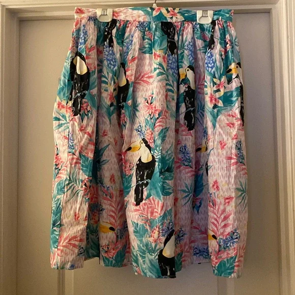 Hell Bunny toucan skirt “raphaella” - Picture 4 of 7